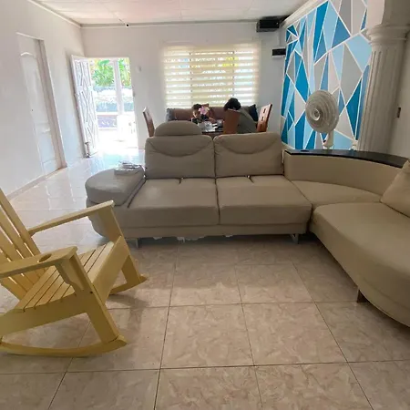 Сasa de vacaciones Casa Confortable 20 Personas *